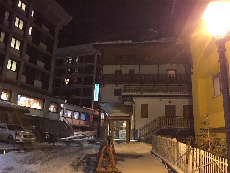 Chateau Des Dames Breuil-Cervinia Eksteriør billede